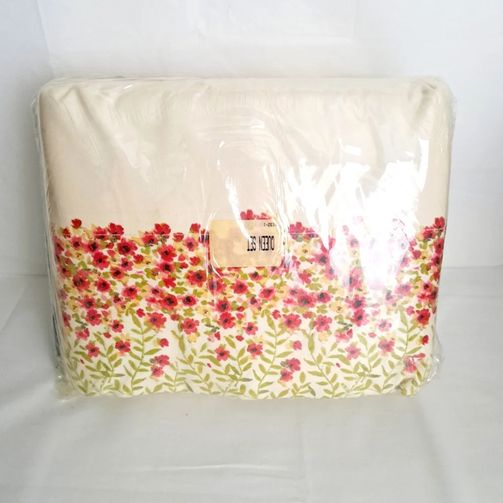 JCPenney Elegant Floral Bedding Queen Set in Cream Pink snd Green